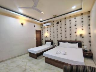 Hotel Holiday Palace - 6