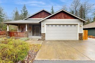 Cozy dog-friendly home with fireplace WIFI patio shared pool & tennis court - 7