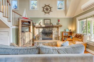 Home with Guest Cottage & Private Hot Tub - Close Beach Access Dogs OK - 1