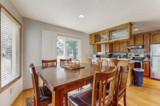 Spacious home for families - walk to Heavenly & the beach - 6