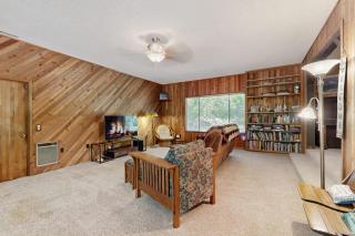Spacious home with full kitchen wifi private backyard & grill - 9