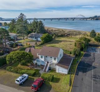 On the Water's Edge - Dog-Friendly Crabbing Bridge Views & More - 5