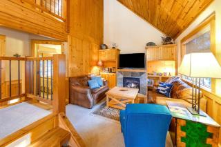 2-story dog-friendly 1 block from the beach with deck patio gas fireplace W&D - 6