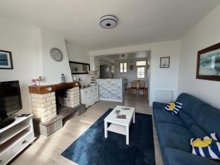 Port Bleu charmante maison vue port et mer, belle terrasse, à 5 mn à pied du centre de Port en Bessin, proche de Bayeux et Omaha Beach - 1