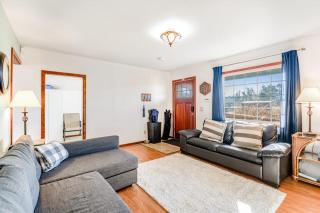 Downtown home with private hot tub & WiFi - walk to beach - dog-friendly yard - 5