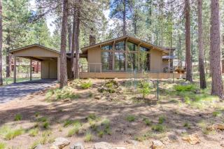 Pets allowed shared pool access & hot tub and central AC - 7