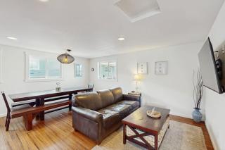 Downtown Condo with rooftop deck - just steps to beach restaurants & bars - 7
