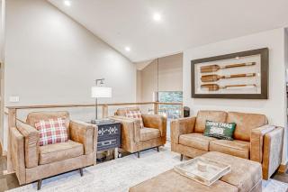 Luxury Home - Pool Table Jetted Tub Fireplaces Free WiFi washer&dryer - 2