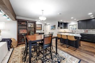 Renovated 2nd-floor condo with deck grill fireplace W&D & free WiFi - 3