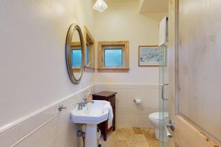 Custom South Lake Tahoe Cottage for 6 Close to Parks and Beaches - 2