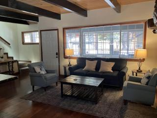 Wildlife Retreat - Embrace nature in South Lake Tahoe with hot tub - 6