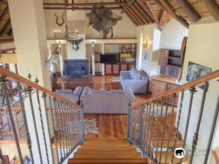 Ngong Hill Lodge at Mabalingwe - 4