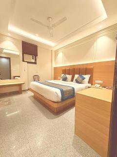 Hotel Raj Mahal Inn Near New Delhi Railway Station & Connaught Place - 4