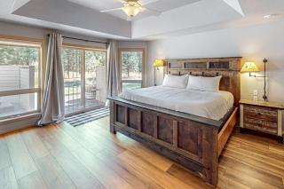Beautiful home with private hot tub SHARC passes fireplace WiFi ping pong - 1