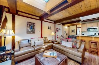 Spacious townhome with creekside patio & gas fireplace - 10-minute walk to lake - 8
