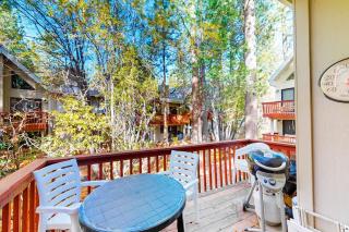 Spacious townhome with creekside patio & gas fireplace - 10-minute walk to lake - 6