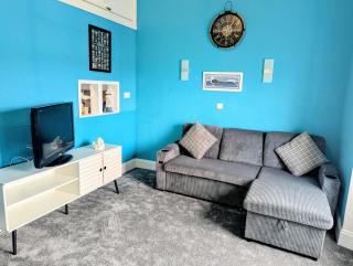 Commodore Guesthouse, Seaside Holiday Suites - 3