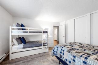 Ground Floor Condo with Free WiFi Private W&D and Full Kitchen - 5