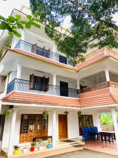 Jungle Bells Residency - 4