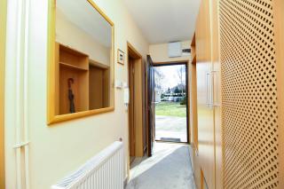 993 - Balatonőszödön vízparti lakóparkban teljes panorámás, kertkapcsolatos apartman - 2