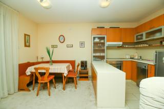 993 - Balatonőszödön vízparti lakóparkban teljes panorámás, kertkapcsolatos apartman - 5