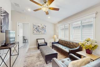 Four Bedroom Home in the Heart of South Lake Tahoe near Ski Resort and Stateline - 9