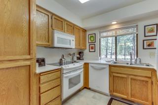 Private hot tub & 8 sharc passes at this convenient & spacious home - 1