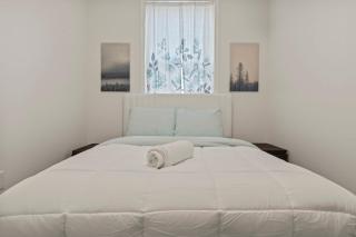 Chinatown 2Bedroom with shared Gameroom - 1