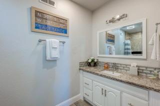 Stylish home near the lake and slopes with WiFi furnished deck & fireplace - 2