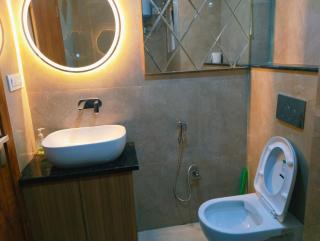 F-15A meera tower,Hotel Shree Sadhna, Chhatikara road,near char dham mandir - 4