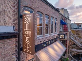 Sinclair Suites - Boutique Hotel West Dundee - 2