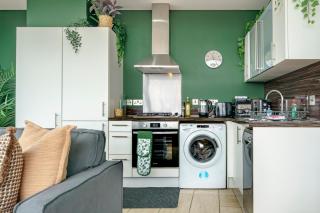 Stunning Central Penthouse - Views Parking Gym - Pass the Keys - 2