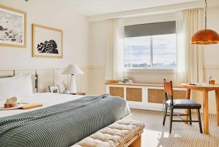 Wayfinder Newport - 1