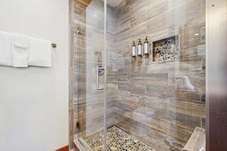 Inviting condo with gas fireplace & grill sleeps 8 - Zephyr Cove - 6