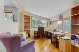 Family-friendly home with mountain views pool table fireplace & spacious deck - 3