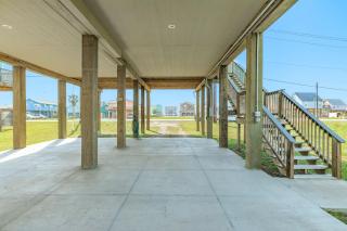 New Beach House - Bay & Beach Views - 2