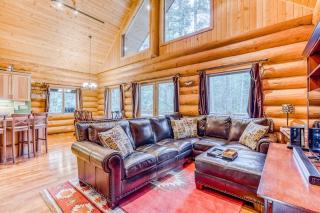 Woodland home near golf & ski slopes with wraparound deck - dog-friendly - 4