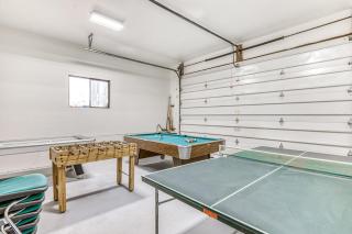 Spacious Two-Story Home withPrivate Hot Tub Free WiFi & Game Room - Dogs OK - 7