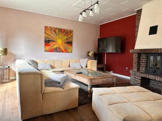 Gate to Hamburg, Stilvolle Ferienwohnung mit Top-Anbindung - 0