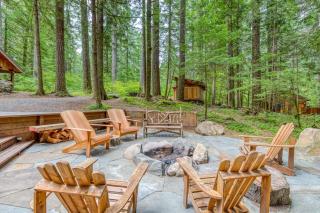 Mt Hood lodge in Forest Setting with Firepit & NEW Private Hot Tub - 6