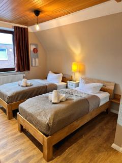 Gate to Hamburg, Stilvolle Ferienwohnung mit Top-Anbindung - 1