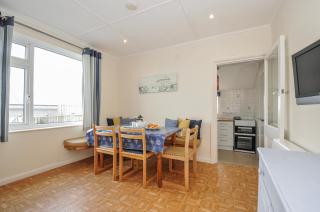 Hillcroft Bungalow - 3