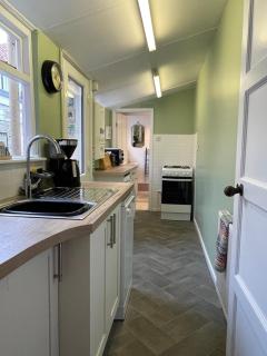 Charming Cottage and Beach Hut - 6