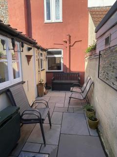 Charming Cottage and Beach Hut - 5