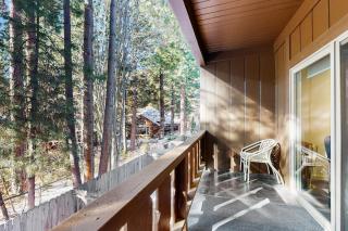 Cozy Family-Friendly Condo with Fenced Yard Deck BBQ Walk to Shops - 9