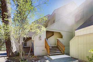 Conveniently located condo with loft fully stocked kitchen balcony wifi & TV - 8