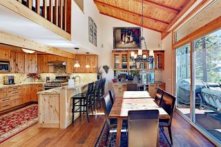 Custom luxe condo with panoramic lake & mountain views & fireplaces - 5