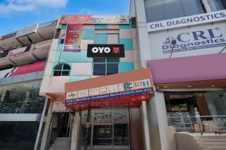 Hotel O by OYO TAVIRA INN Sector 34 Metro Station - 4