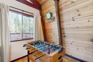 Delightful South Lake Tahoe Cabin with BBQ Decks Fireplace - Minutes to Beach&Ski - 1