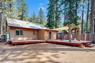 Charming Cabin Close to Restaurants Shops Ski Resort Lake - 8
